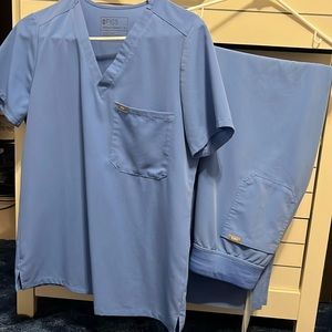 Ceil blue Figs scrub set